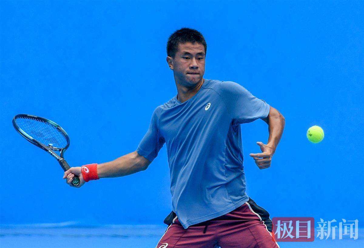 奥拉对中场 奥拉对中场