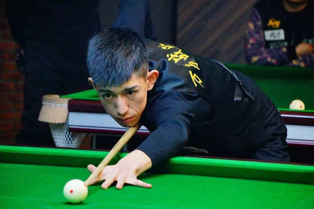 每名球员都 每名球员都